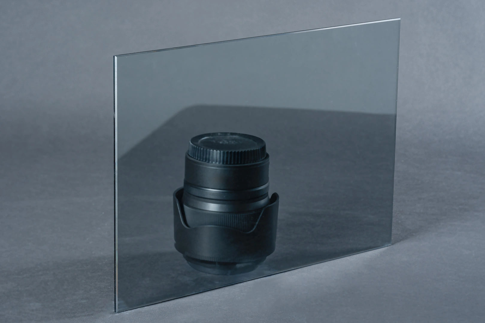 Einscheibensicherheitsglas grau